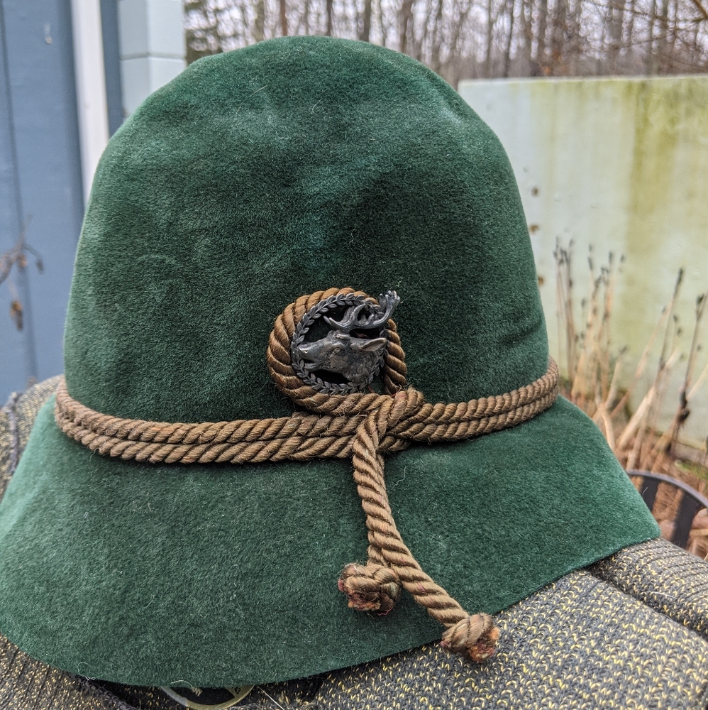 Vintage velvet hat
